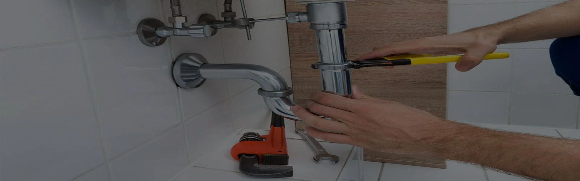 FH Plumbing engineer at work